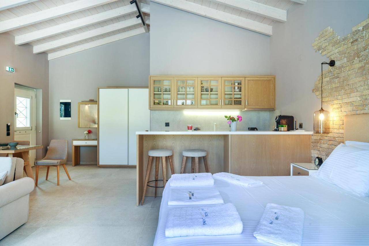 Paxos Luxury Living Junior Suites Gaios Exterior photo