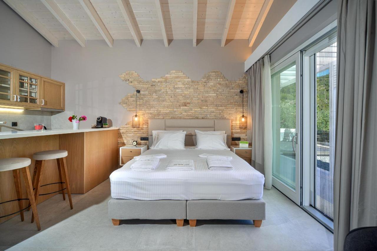 Paxos Luxury Living Junior Suites Gaios Exterior photo