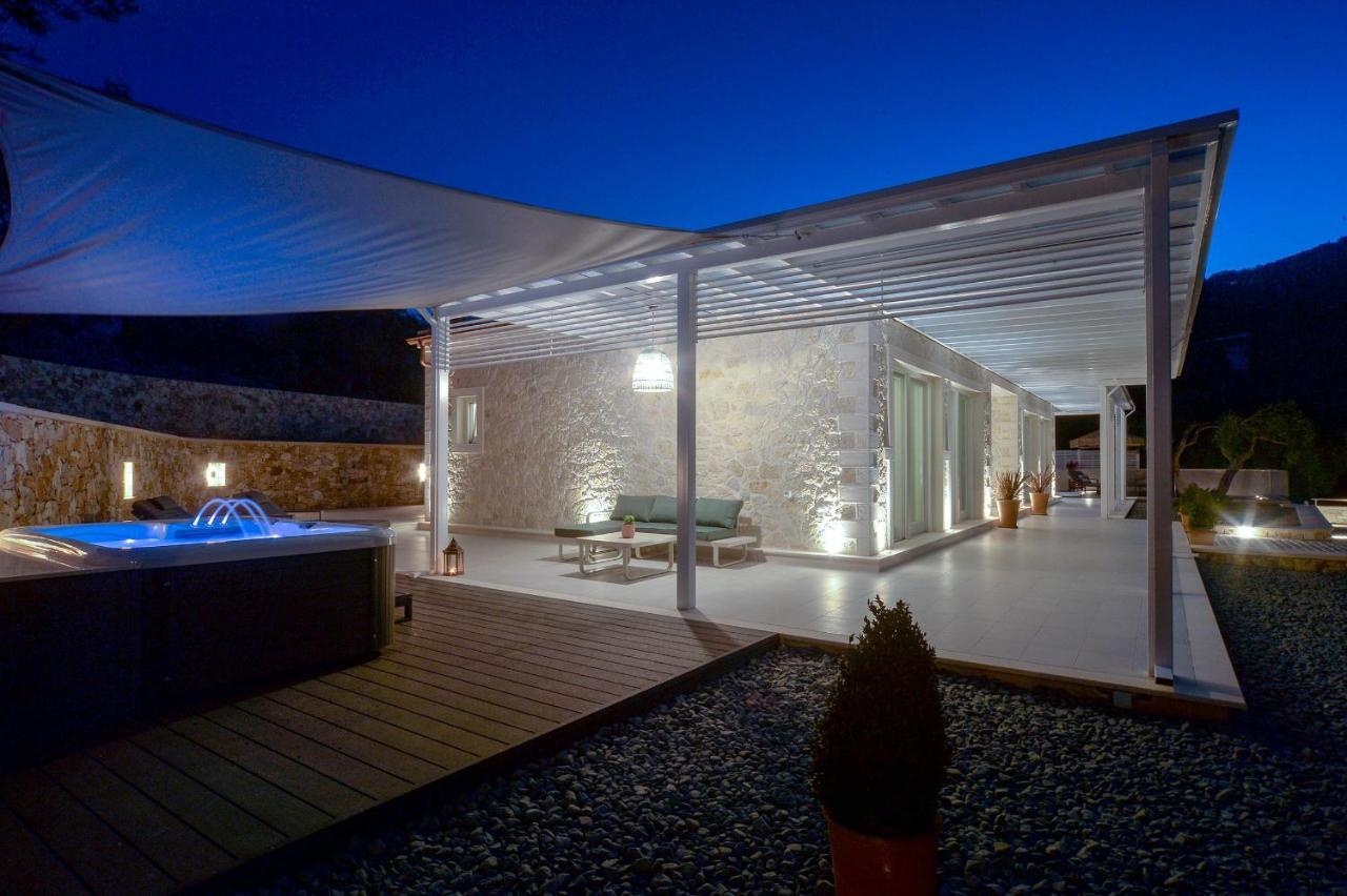 Paxos Luxury Living Junior Suites Gaios Exterior photo